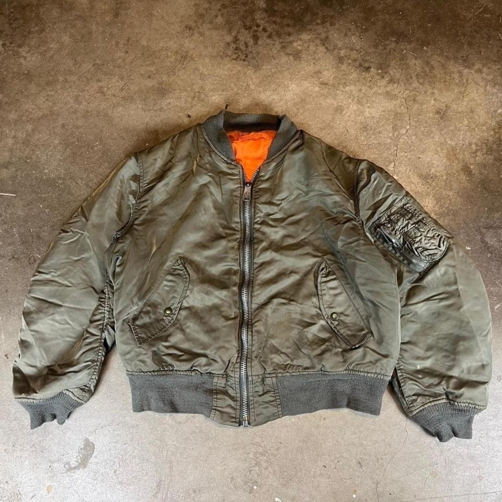 Vintage 70s MA-1 Bomber Jacket Men's Size Medium